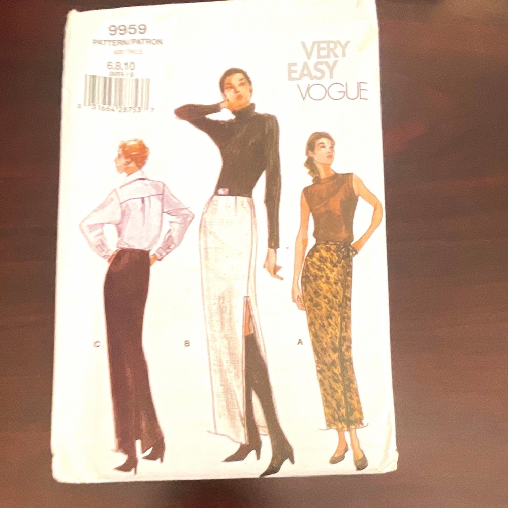 Vogue Very Easy 9959 Sewing Pattern Women’s Misses’ Petite Skirt Sz 6-10